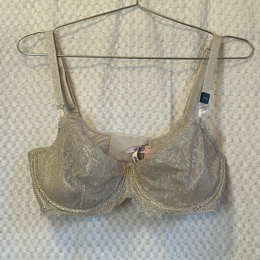 Victoria’s Secret bra